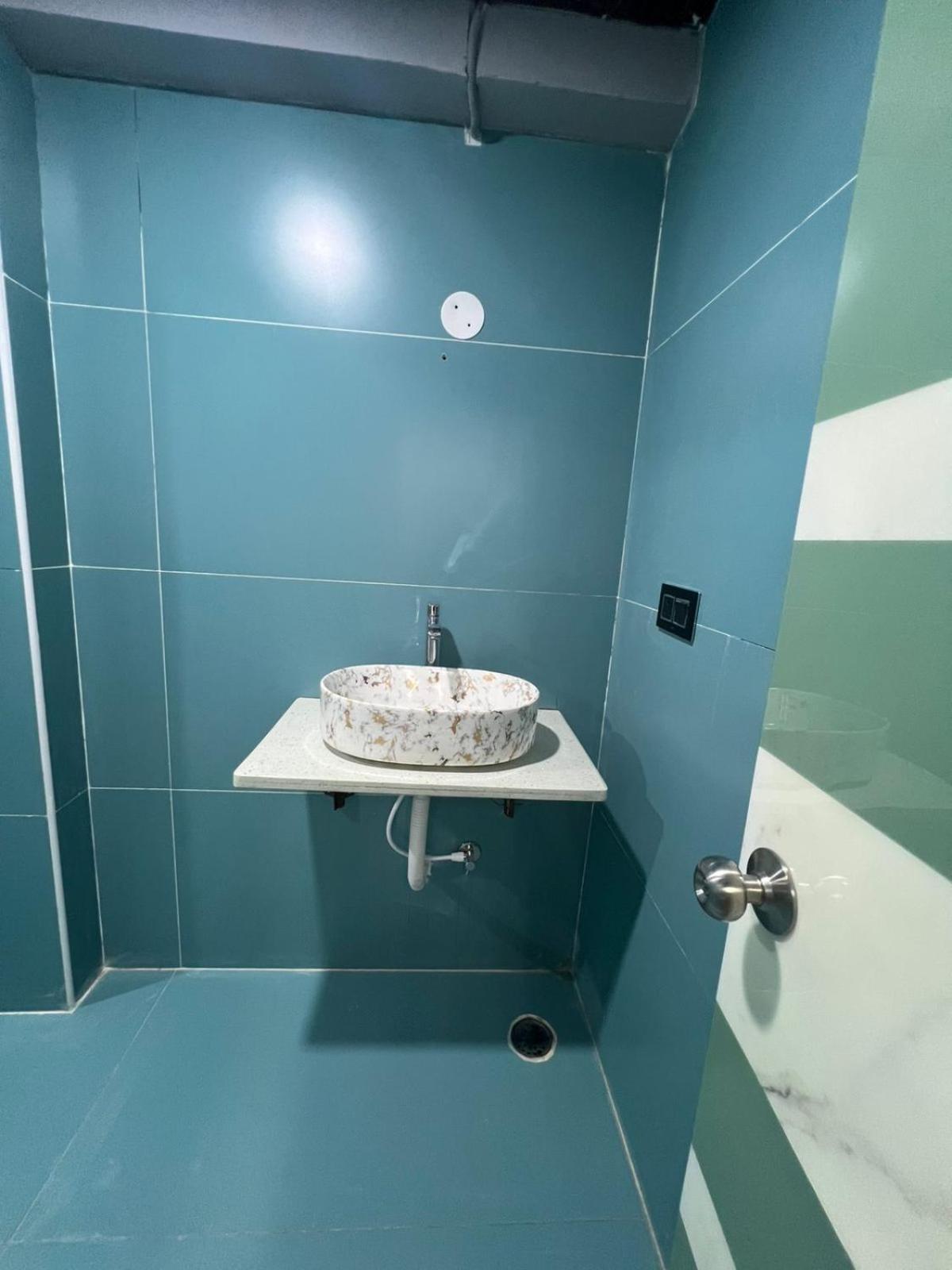 Wild Wings Premium Hotel Hyderabad Luaran gambar