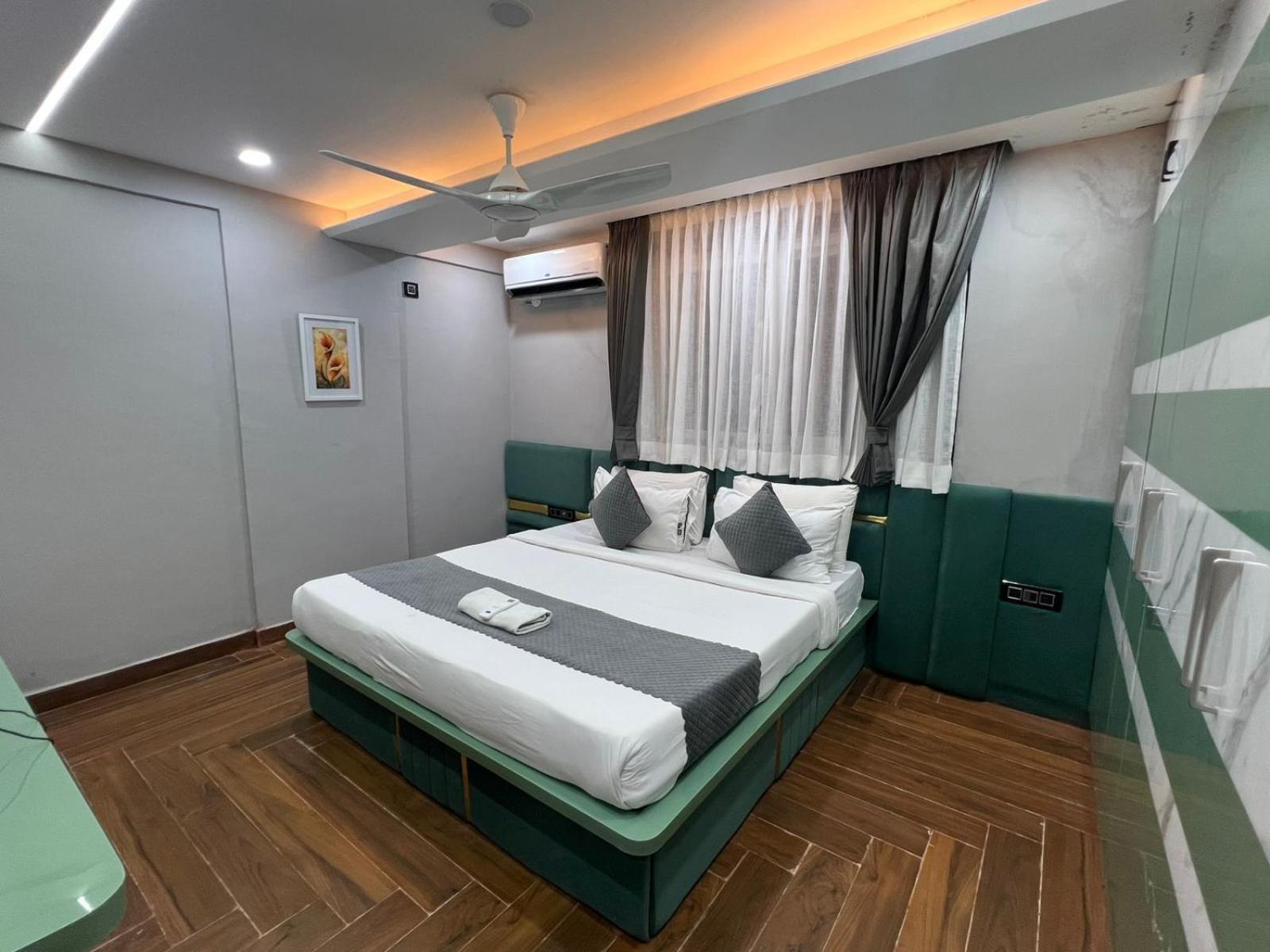 Wild Wings Premium Hotel Hyderabad Luaran gambar