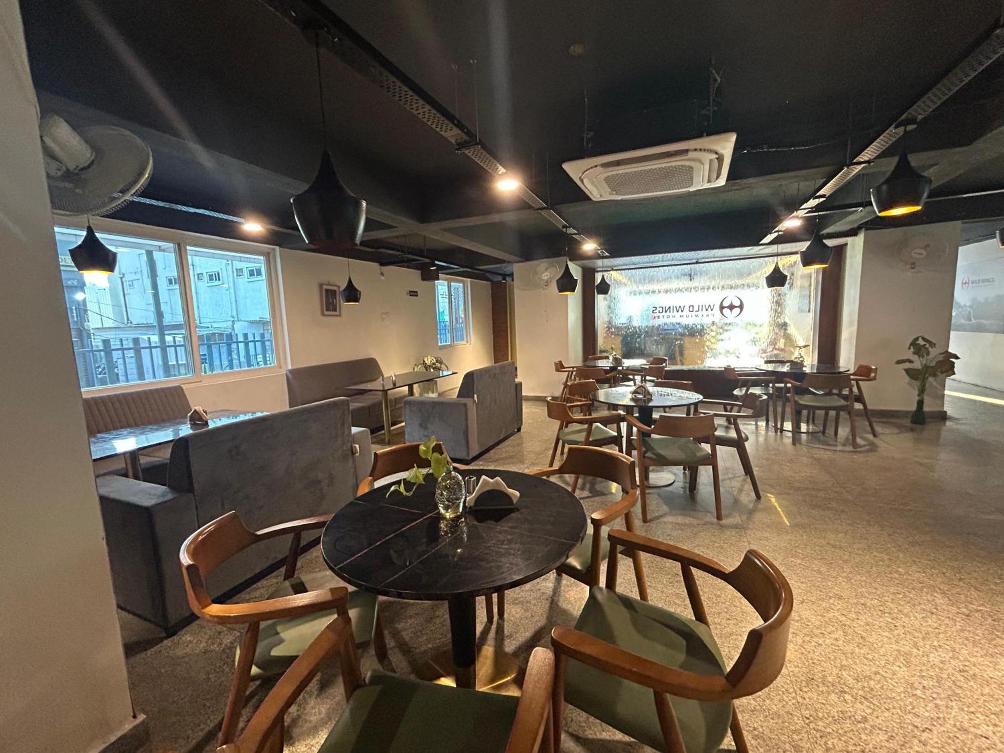 Wild Wings Premium Hotel Hyderabad Luaran gambar